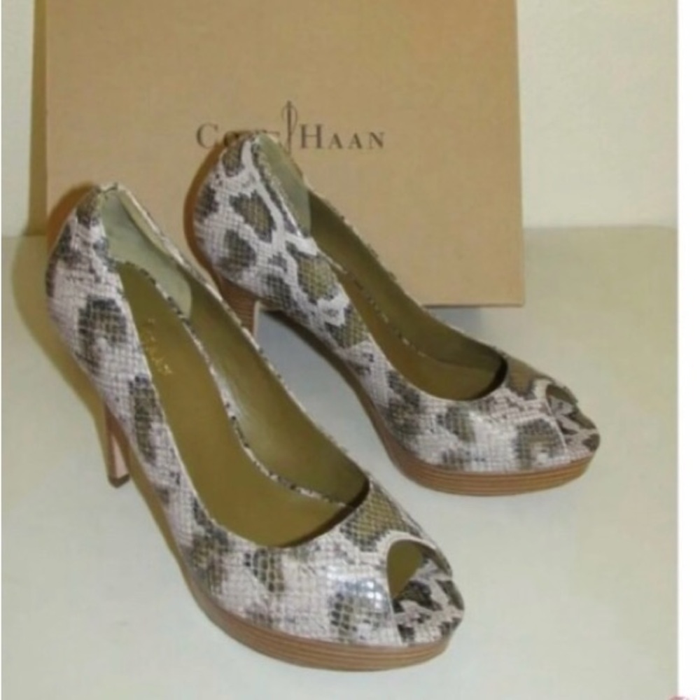 🆕Cole Haan Snake Print Heels size 11